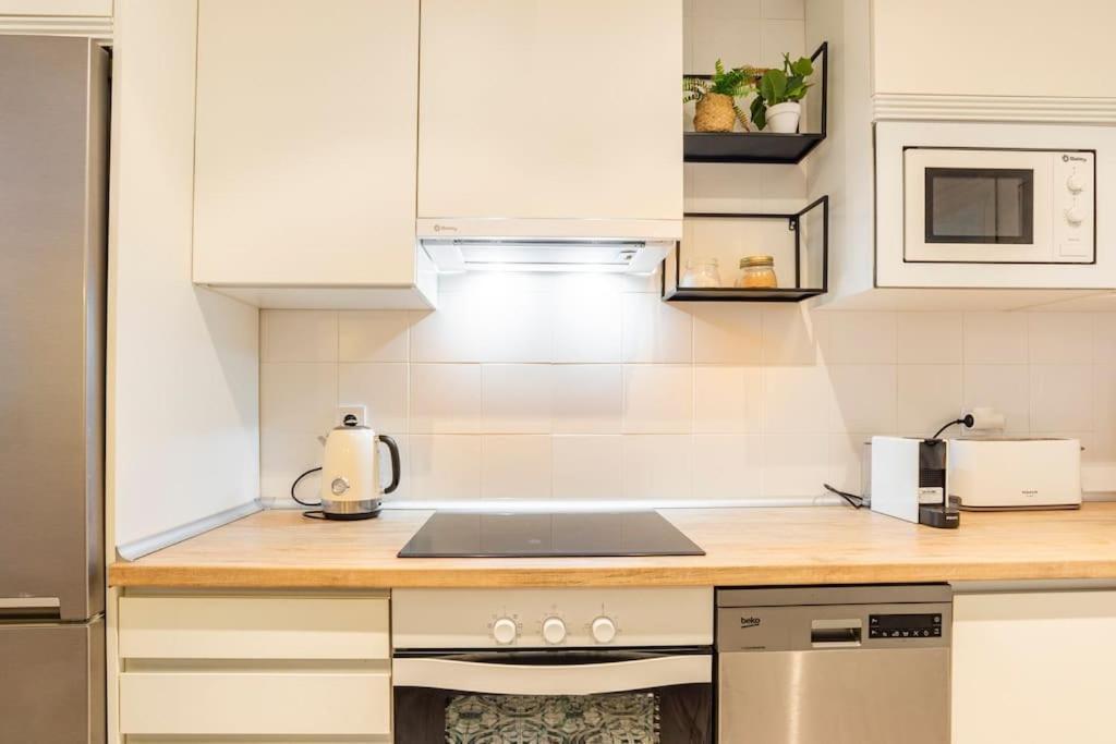 Precioso Bajo Recien Reformado Primera Linea Playa Appartement