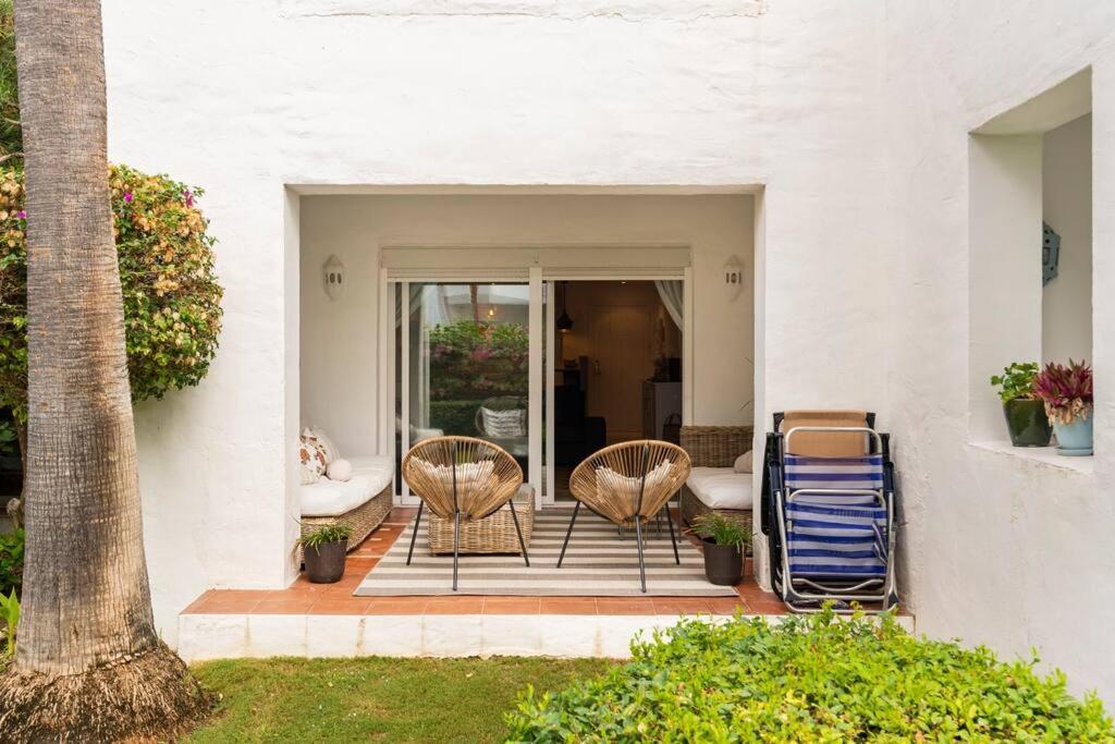 Precioso Bajo Recien Reformado Primera Linea Playa Appartement Estepona