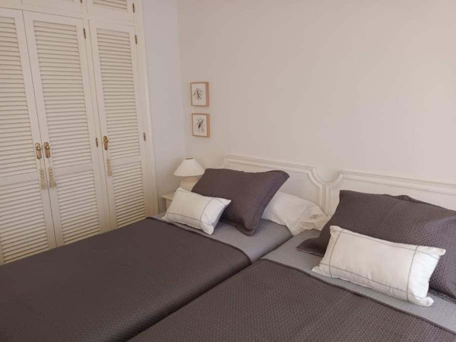 Precioso Bajo Recien Reformado Primera Linea Playa Appartement Estepona