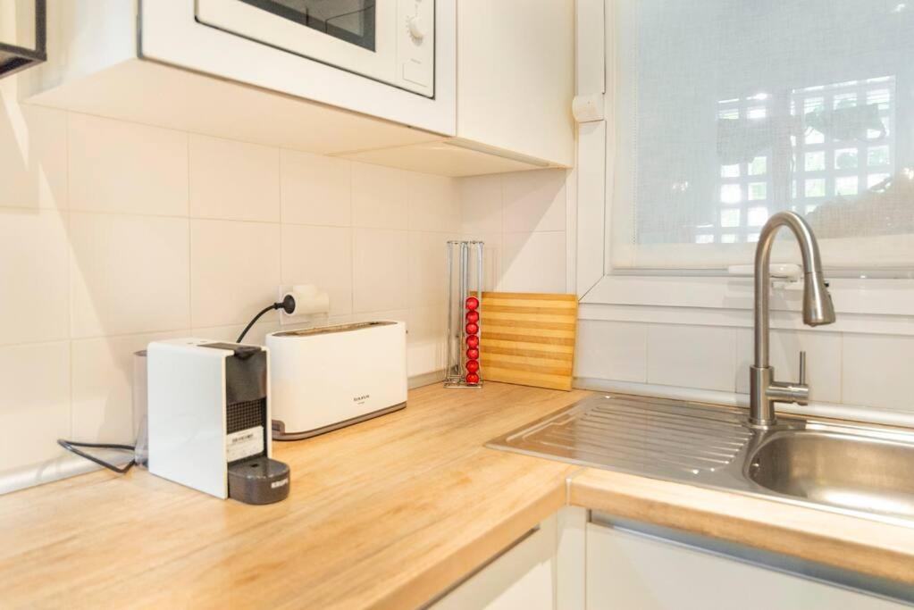 Precioso Bajo Recien Reformado Primera Linea Playa Apartment *